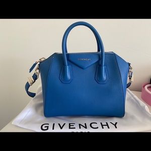 Givenchy Antigona small bag